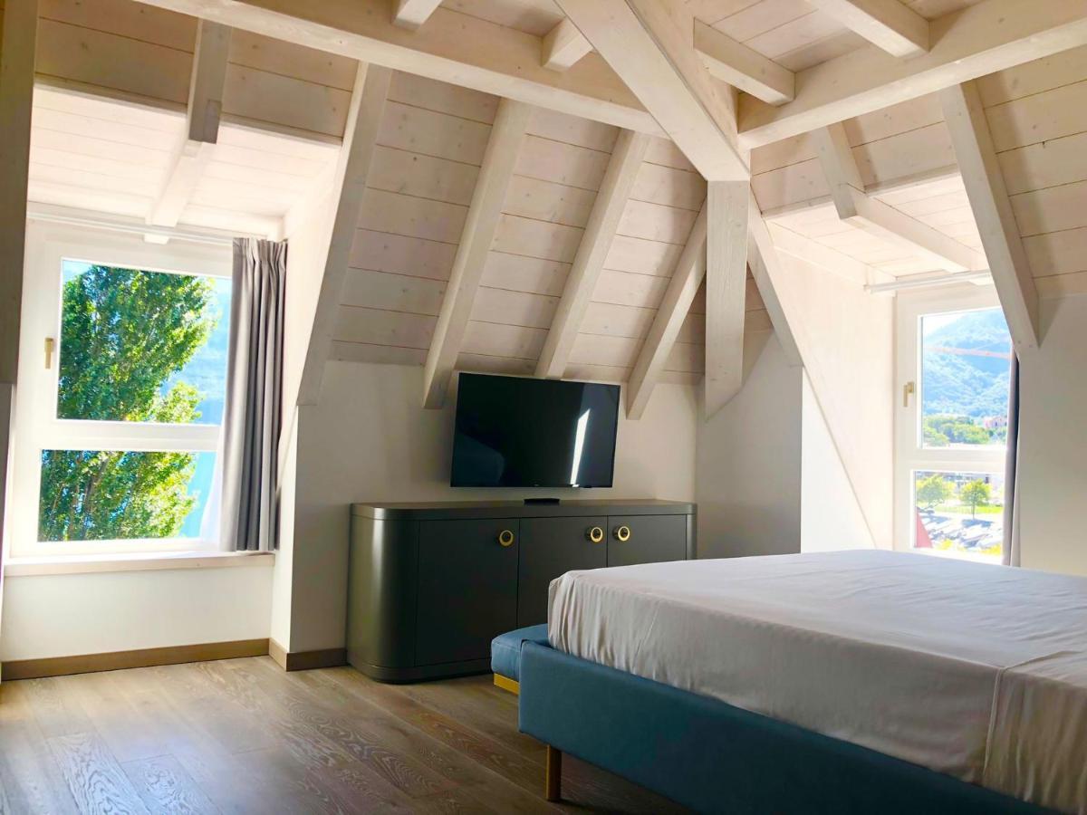 Luxury Suites Rocopom - Lake Front Малграте Екстериор снимка