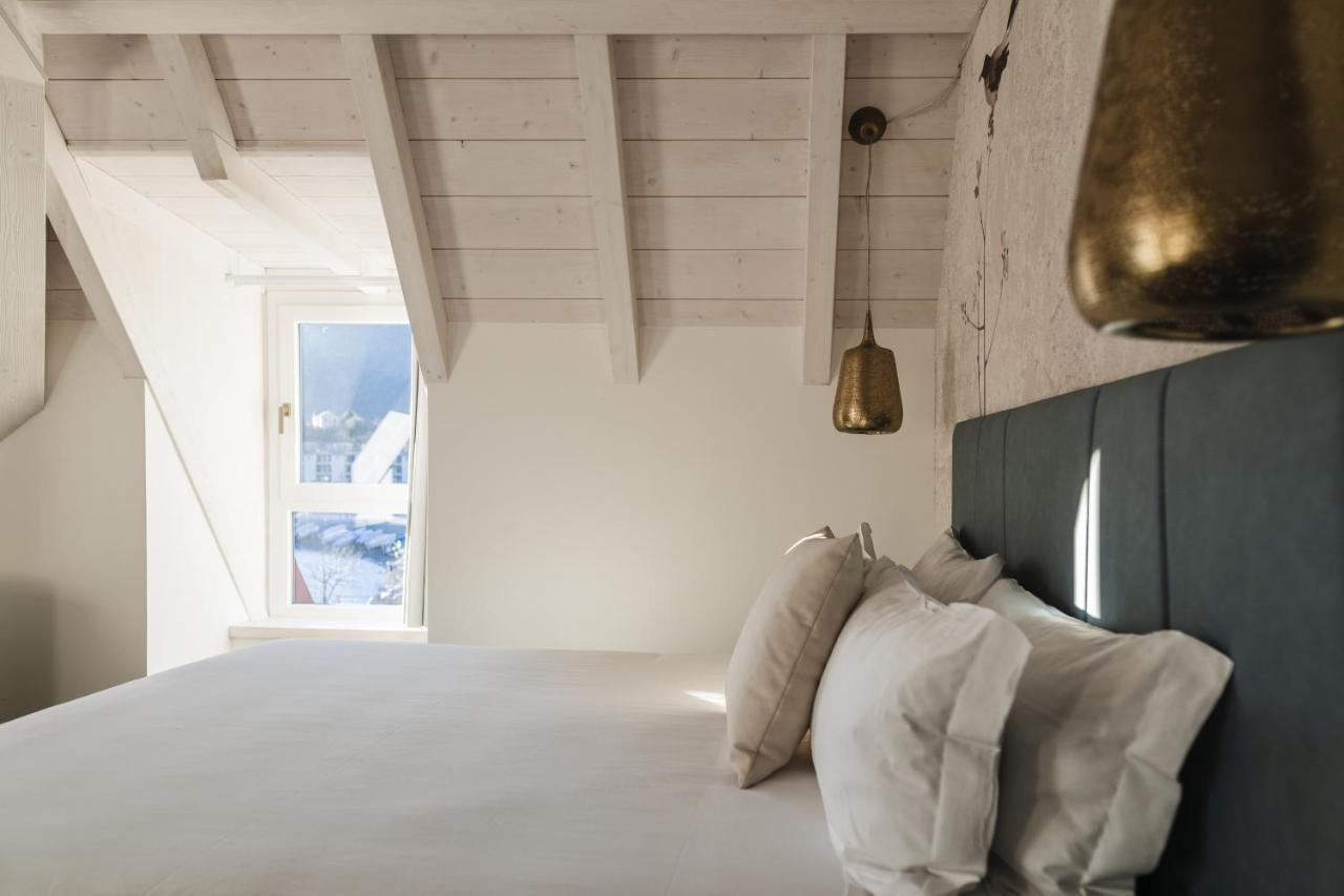 Luxury Suites Rocopom - Lake Front Малграте Екстериор снимка