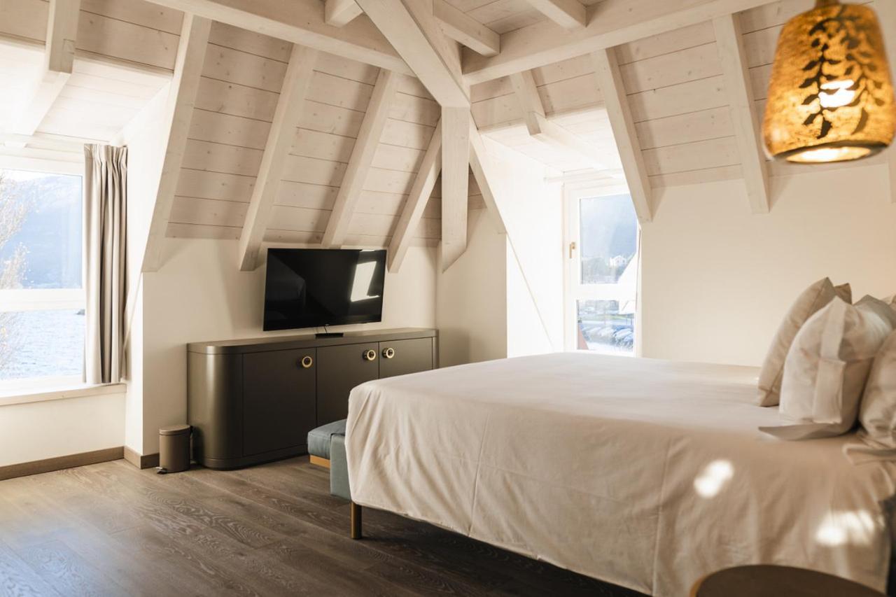 Luxury Suites Rocopom - Lake Front Малграте Екстериор снимка