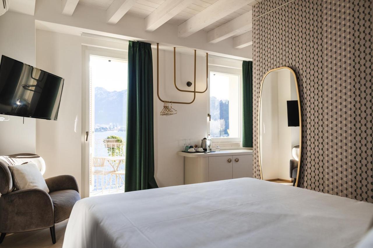 Luxury Suites Rocopom - Lake Front Малграте Екстериор снимка