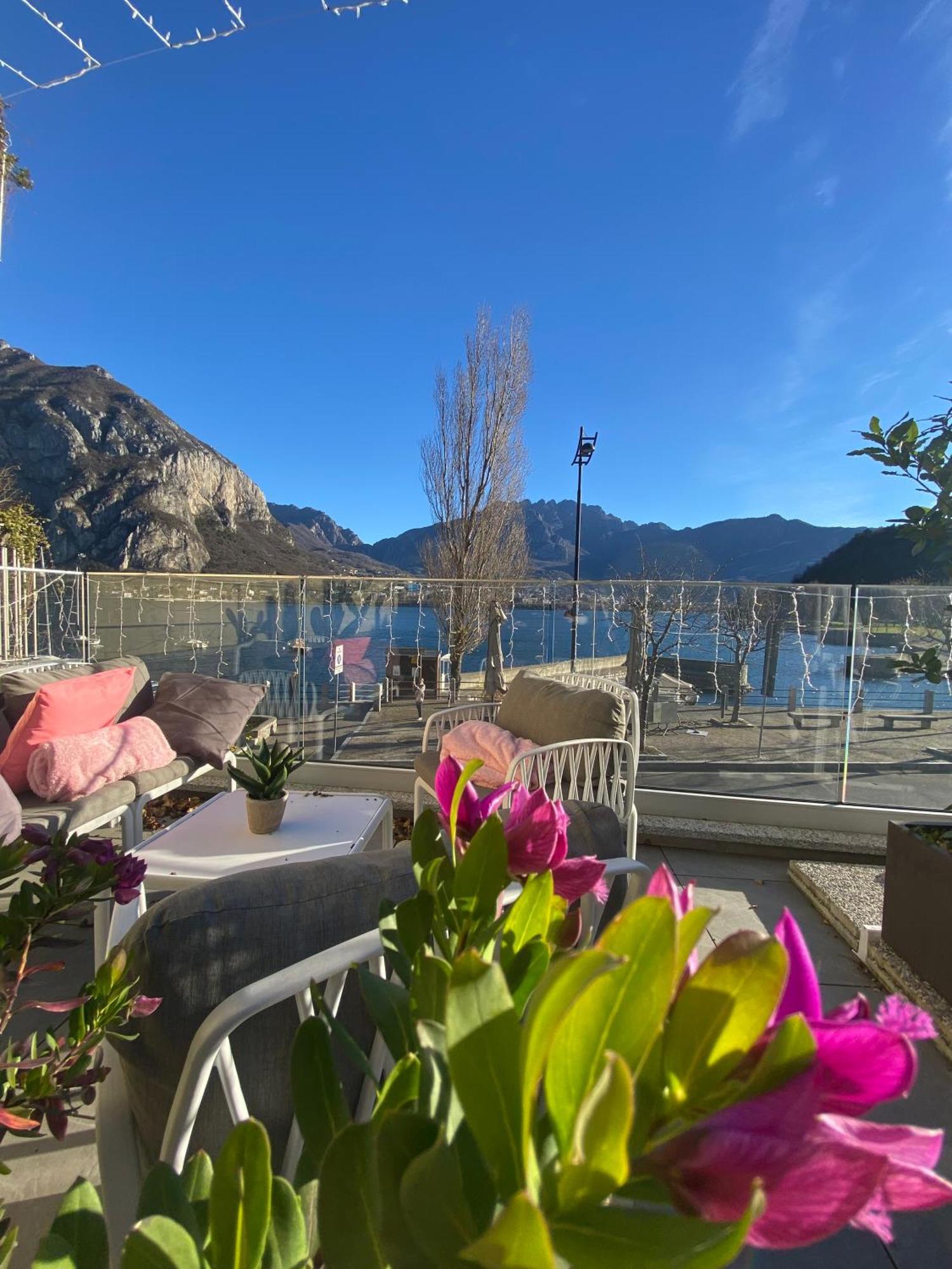 Luxury Suites Rocopom - Lake Front Малграте Екстериор снимка
